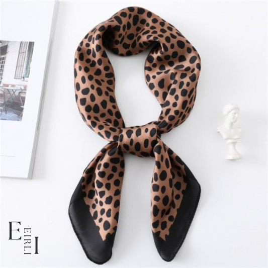 <img src="Shawl.jpg" alt="A beautiful leopard brown shawl for women, official website www.eirlistore.com">